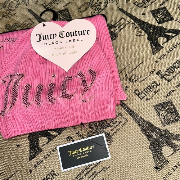 Juicy Couture NWT! Pink Gold Black 2 Piece Hat & Scarf Set - Picture 3 of 11